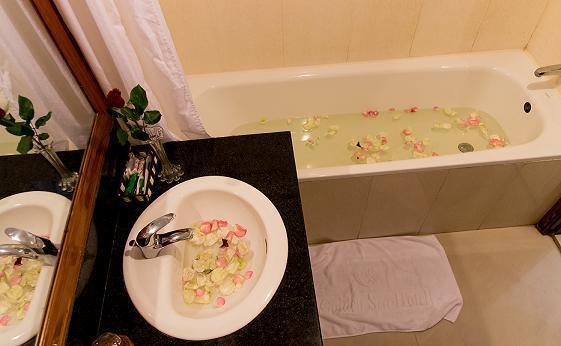 Bien Vang Hotel Da Nang Luaran gambar