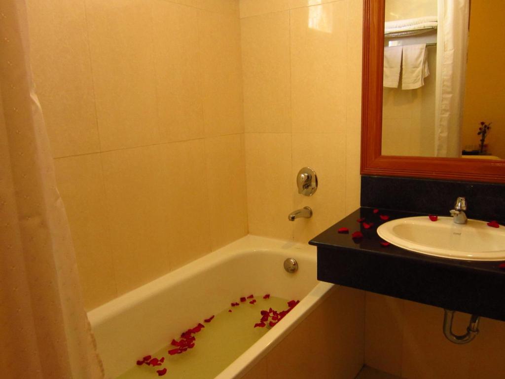 Bien Vang Hotel Da Nang Luaran gambar