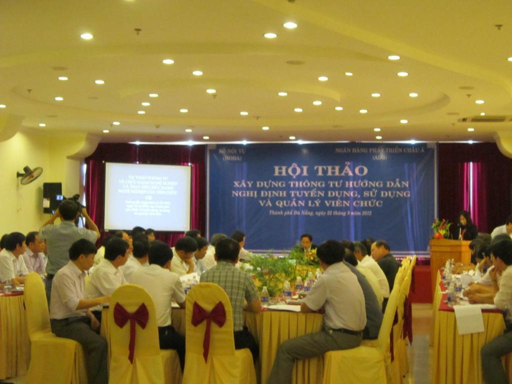 Bien Vang Hotel Da Nang Luaran gambar